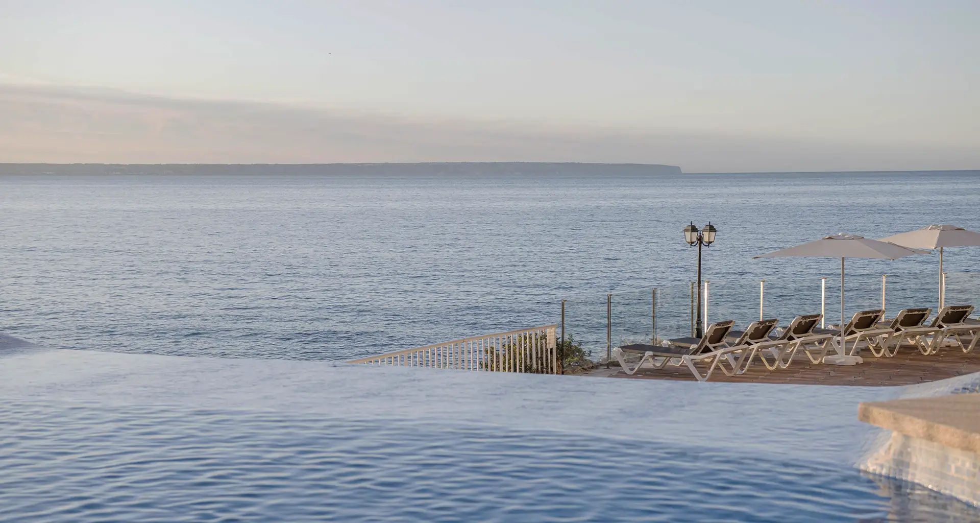 ROC Hotels contact hero