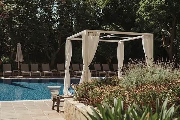 Cama Balinesa en ROC Oberoy Adults Only 16